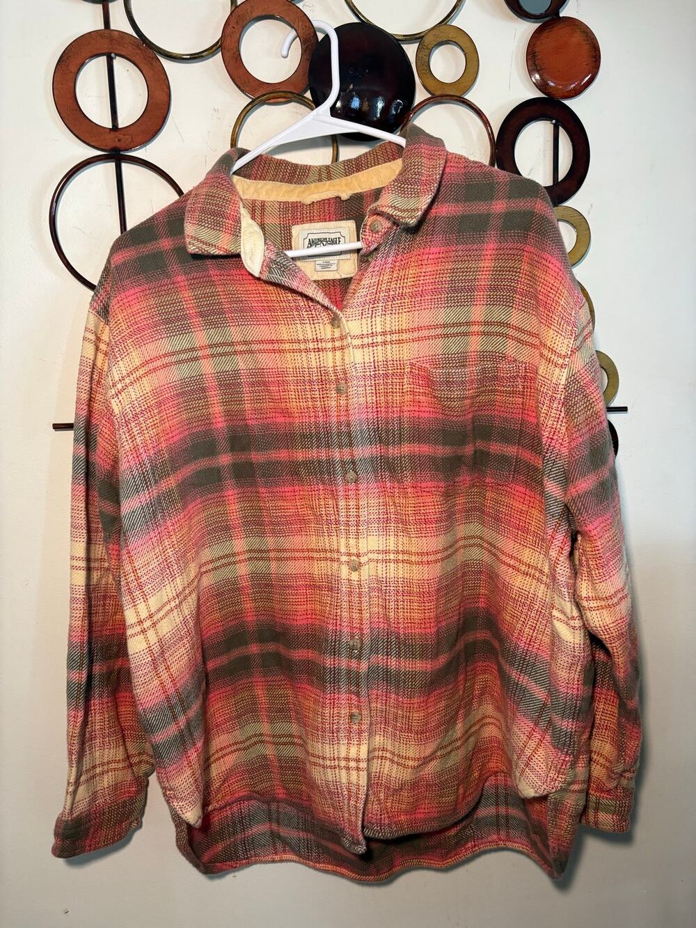 Women American Eagle large flannel